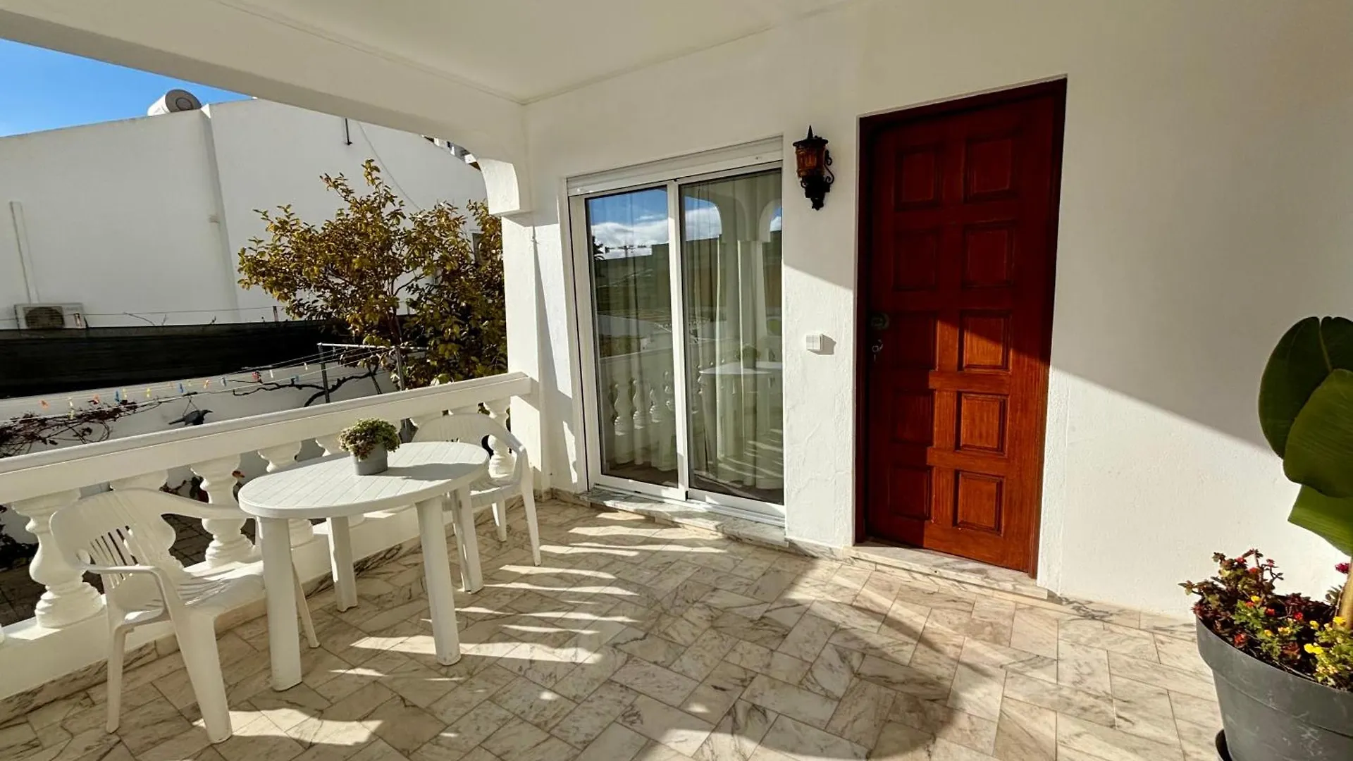 Sueste - Ideal Para As Suas Ferias Lagos Homestay